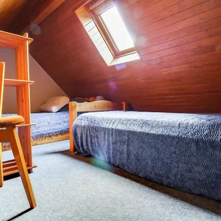 Apartamento T3 Duplex 43m², 2 Chambres, Balcon, Animaux Admis, Calme, Proches Commodites, 3 Stations - Fr-1-402-29